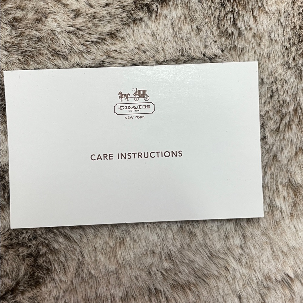 Coach ‘Legacy’ Large Leather Clutch - Picture 13 of 14
